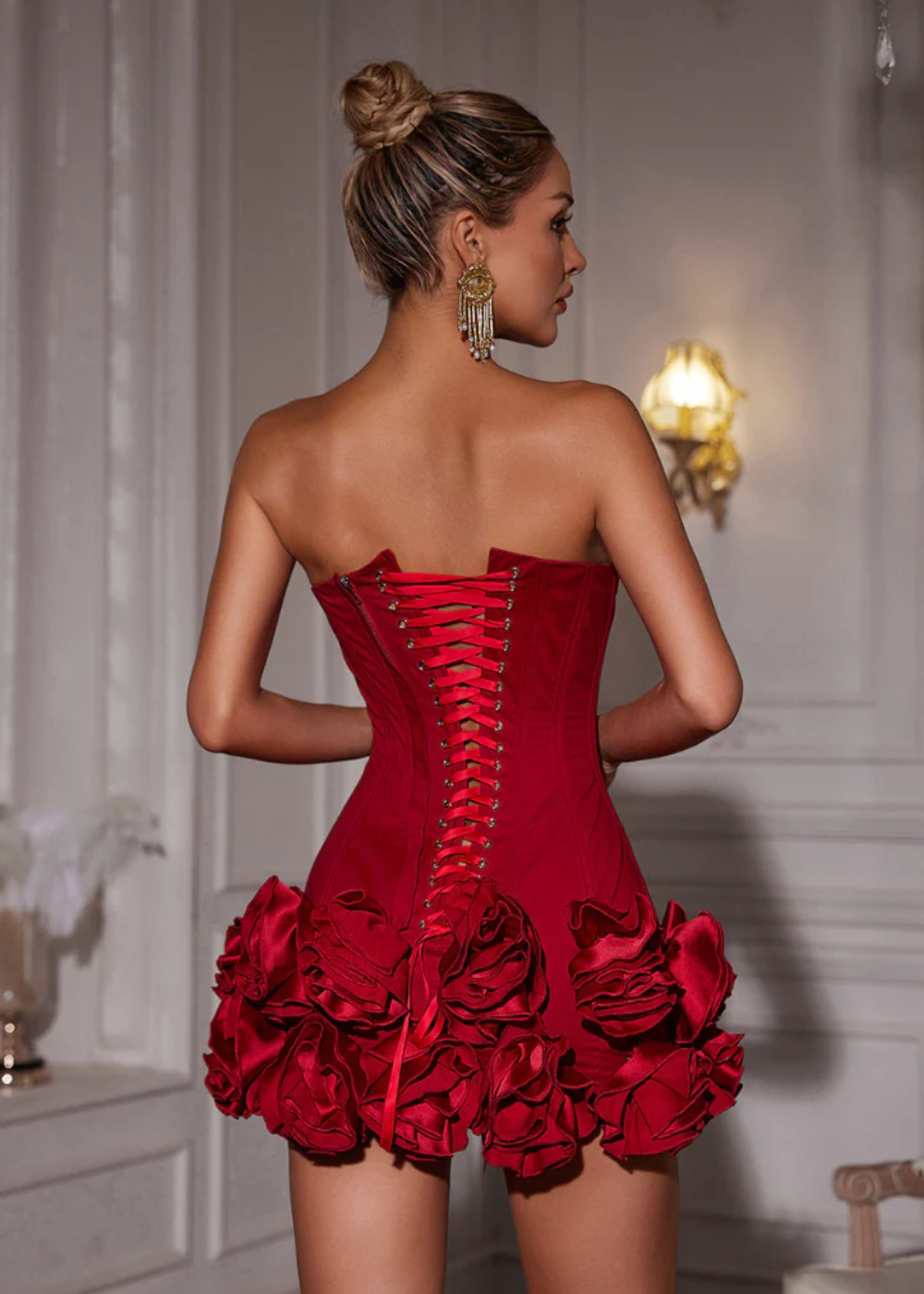 Luxus Minikleid trägerlos mit Rüschenrock und figurbetontem Design — Image 8