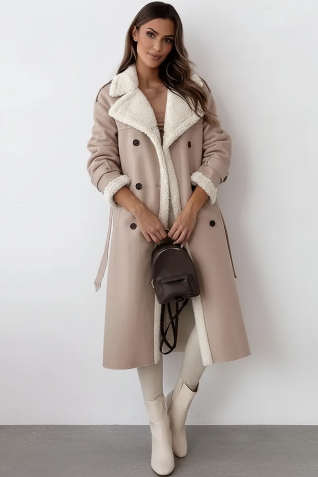 Marke Damen-Wintermantel mit Schaffellimitat, wendbar, stilvoll — Image 5