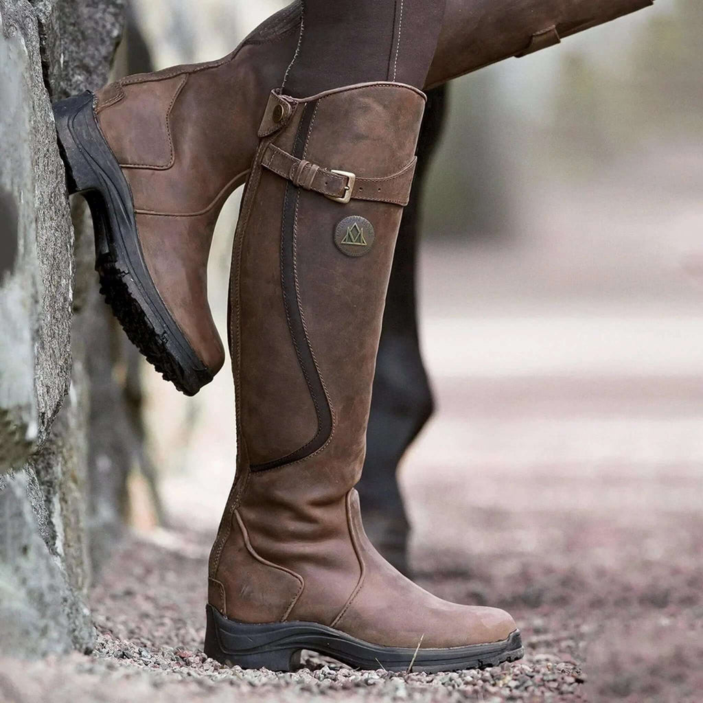 EquiStride Damen Reitstiefel in Braun — Main Image