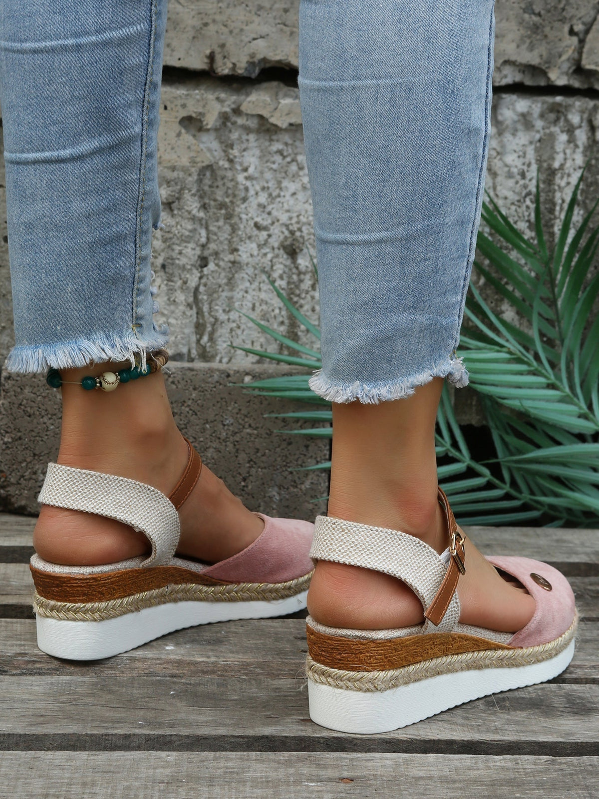 Marke Espadrille Wedges Sandalen in Braun, Schwarz und Rosa — Image 3