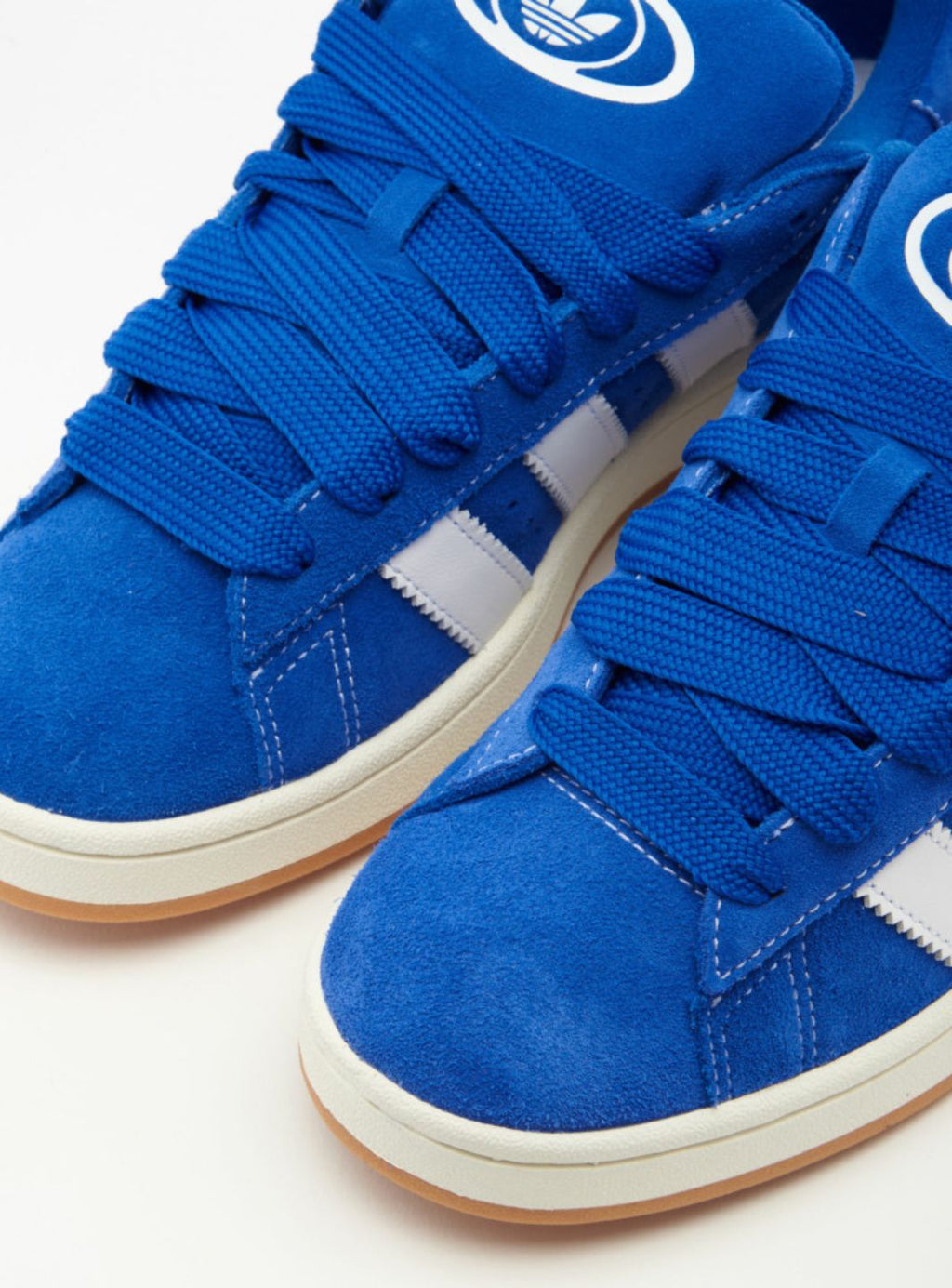 Adidas Campus 00s Sneakers in Semi Lucid Blau mit Wildleder-Obermaterial. 6
