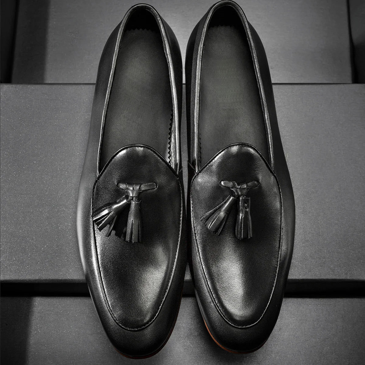 Herren Leder Quasten Slipper in eleganter Ausführung 10