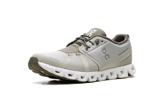On Running Cloud 5 Chalk Grove Sneaker in Beige und Grün 4