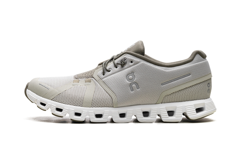 On Running Cloud 5 Chalk Grove Sneaker in Beige und Grün 7