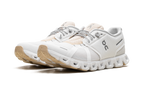 On Running Cloud 5 Push in Ivory Savannah, eleganter Laufschuh für Komfort und Agilität. 2