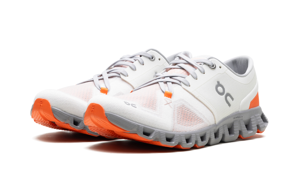 On Running Cloud X 3 in modernem Design für anspruchsvolle Workouts. 2