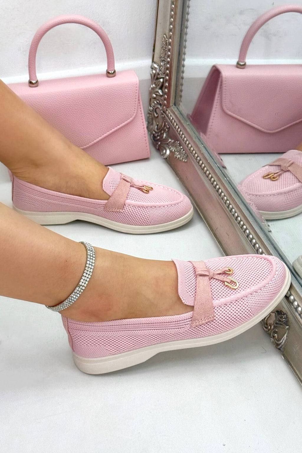 Glitzernde Slip-On Loafer in Pink für Damen.