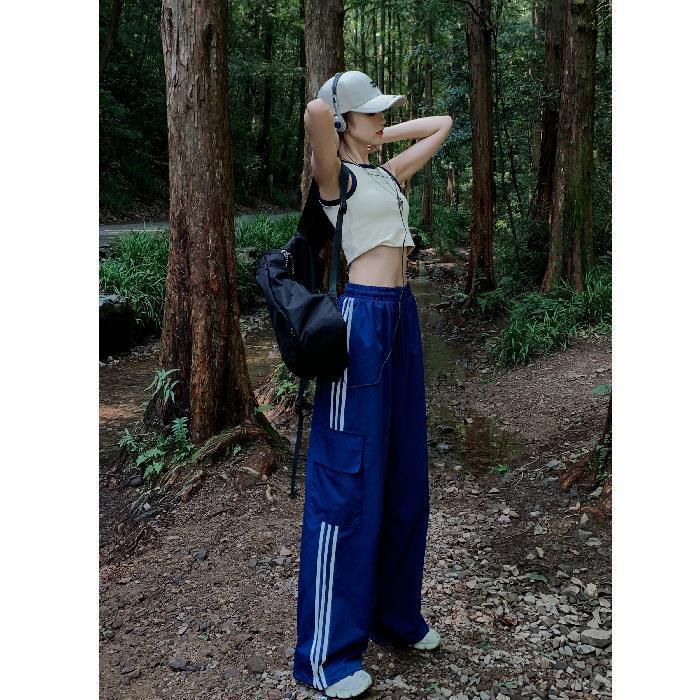 Bequeme Cargo Trackpants für Frauen in verschiedenen Farben. 3