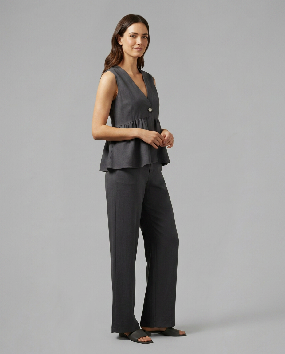 Elegantes Weitbein-Set für Frauen mit ärmellosem Oberteil und fließenden Hosen. 3
