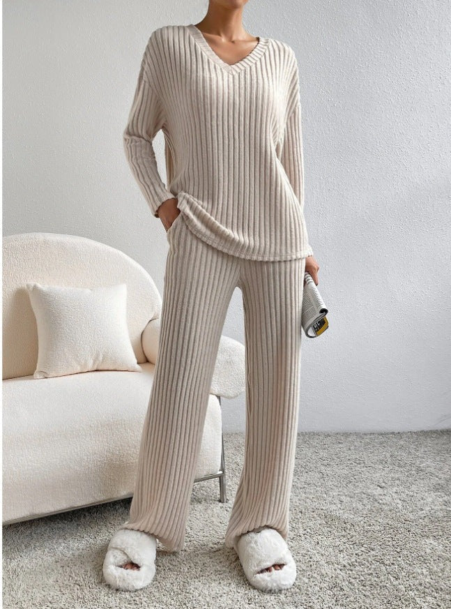 Gemütliches, weiches Strick Lounge Set für Frauen in verschiedenen Farben.