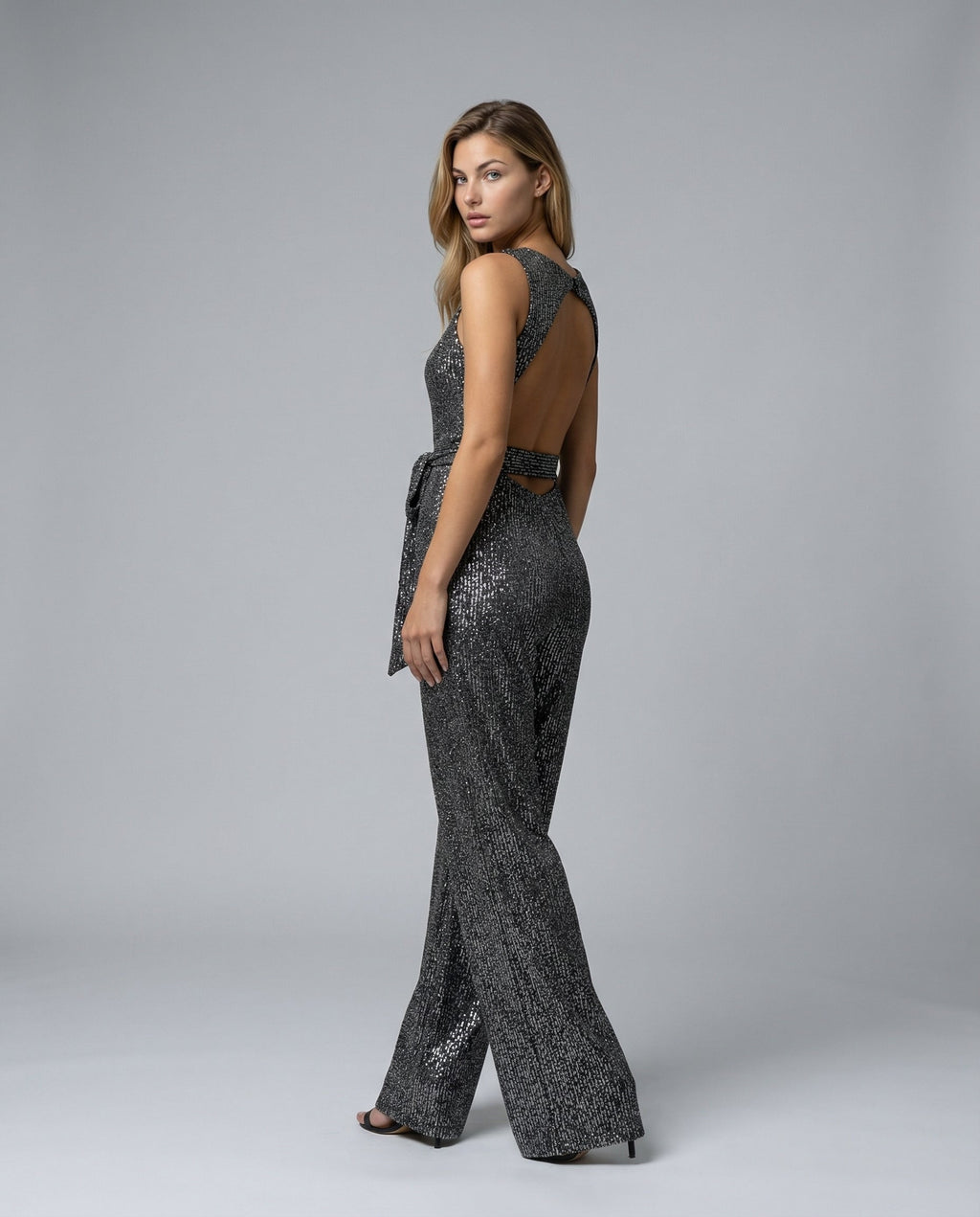 Glamouröser goldener Pailletten-Jumpsuit für Frauen 10