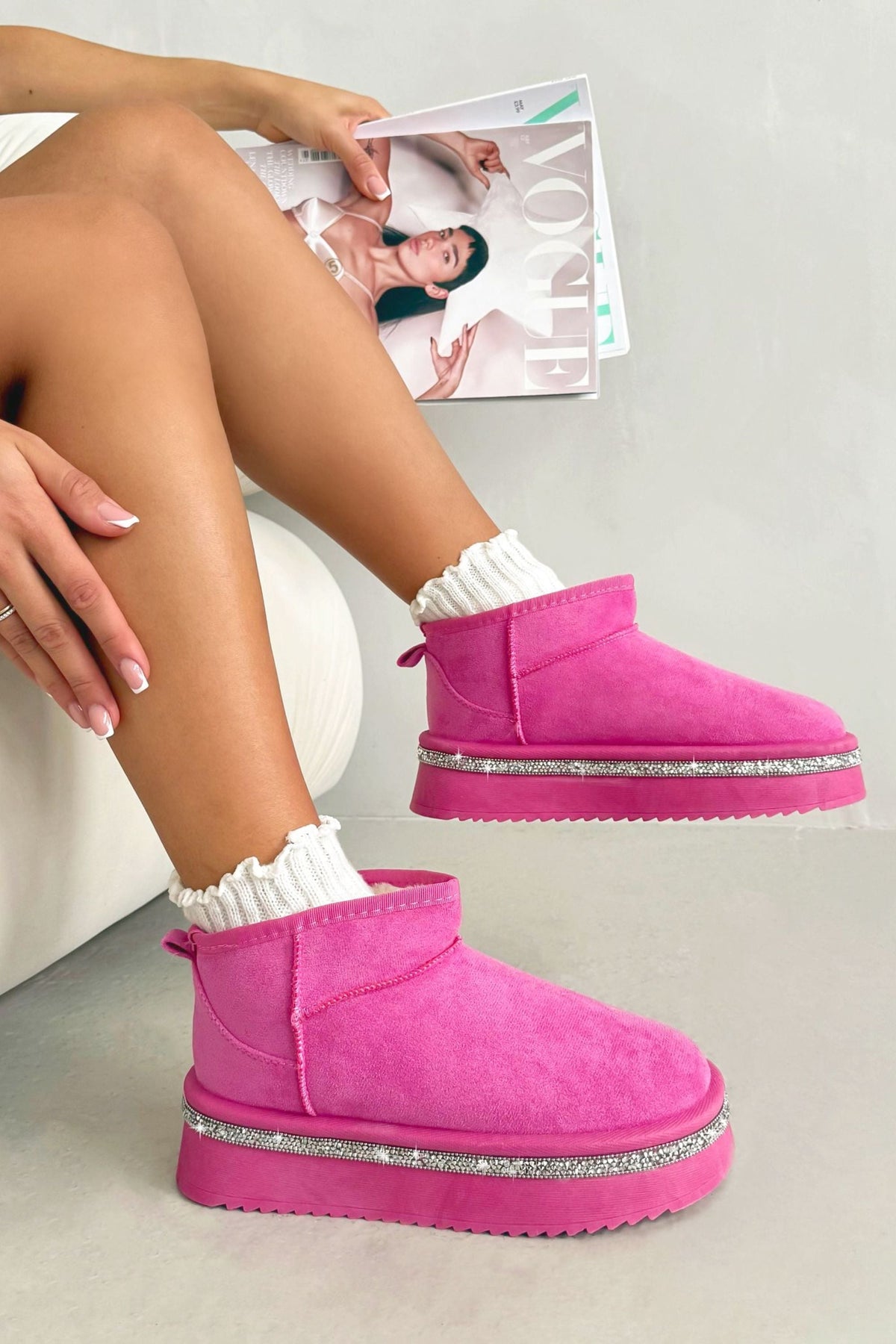 Glitzernde Trim Plattform Ultra Mini Snugg Boots in Hot Pink