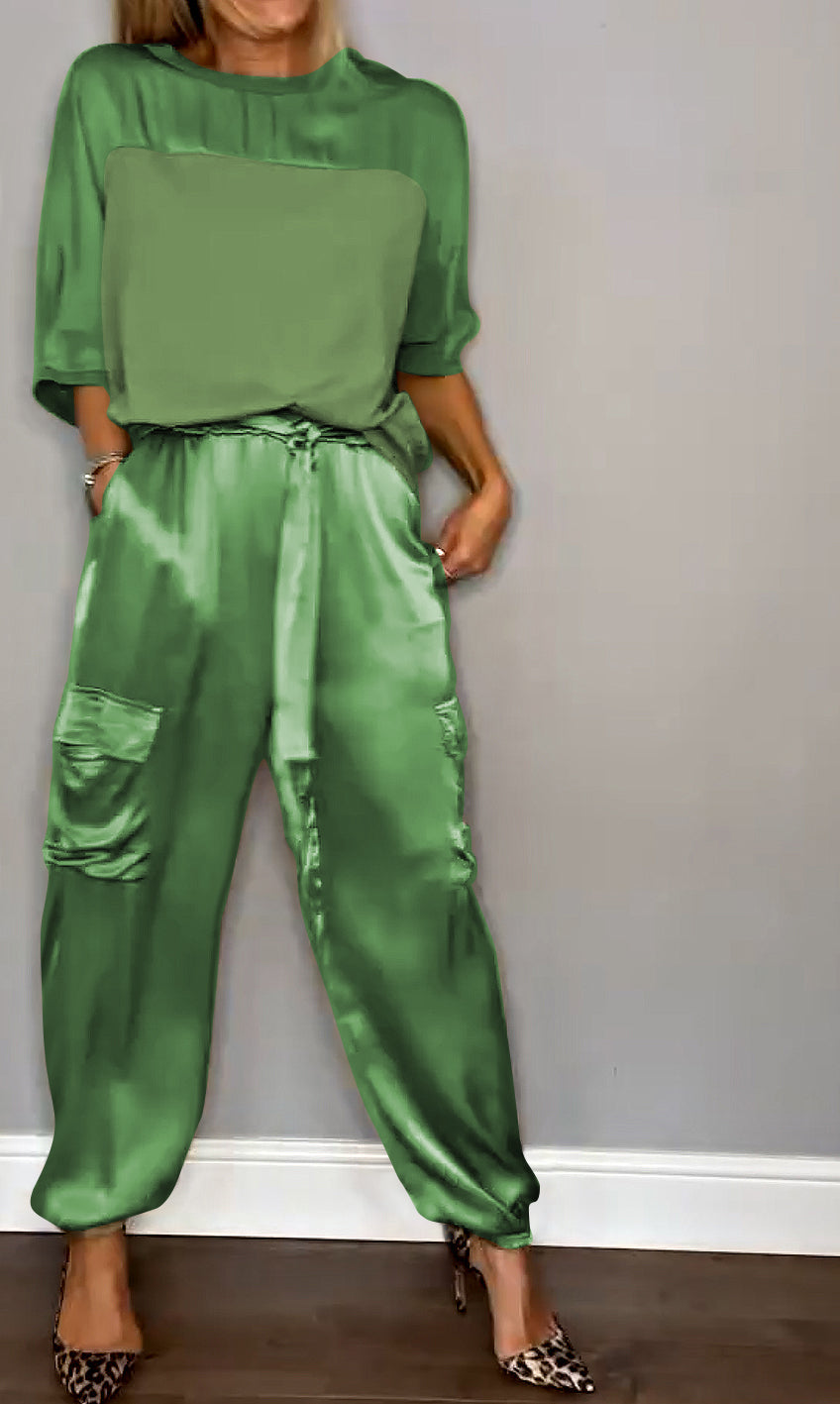 Luxuriöses Satin Co-Ord Set für Frauen von Isabella Moretti 8