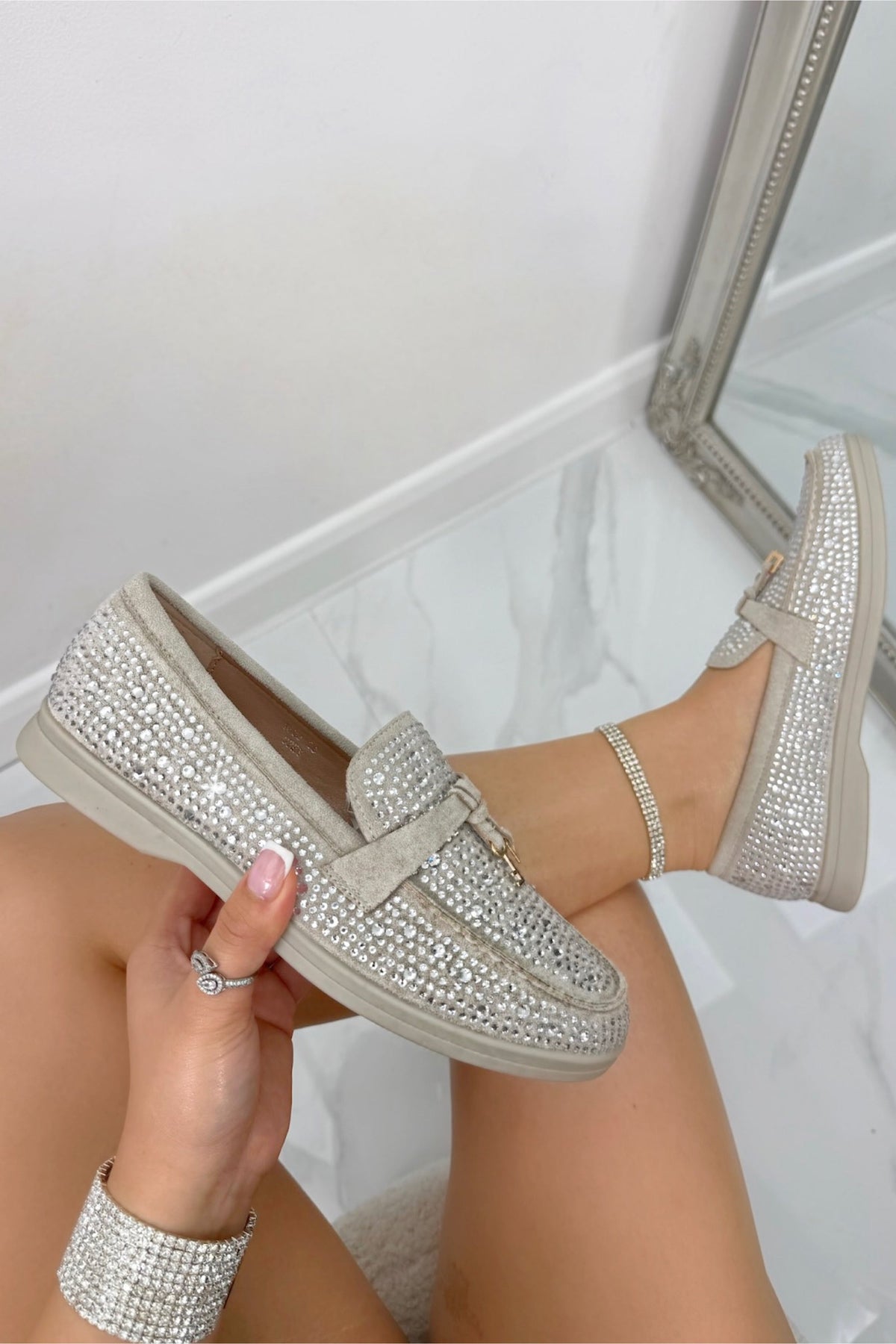 Elegante Kristall Luna Slip-On Loafer in Grau 2