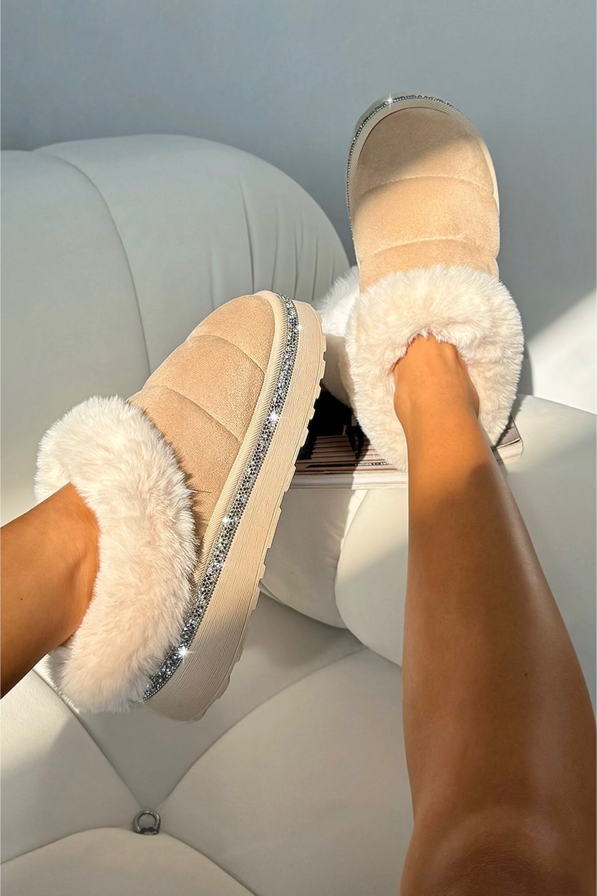 Kristallbesatz Weiche Touch Hausschuhe in Nude für Damen 2