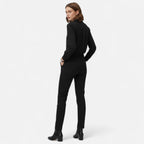 Elegante Bürobluse für Frauen mit minimalistischem Design und V-Ausschnitt. 4