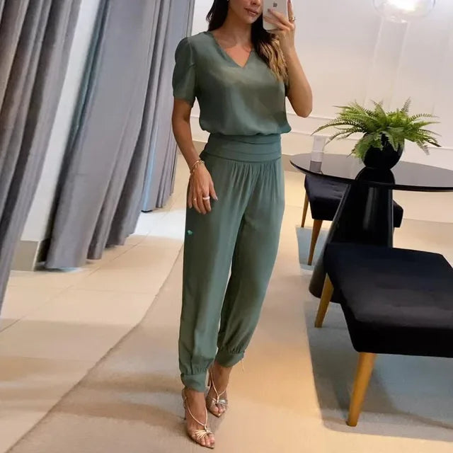 Elegantes Riviera Breeze Co-Ord Set für Frauen in verschiedenen Größen und Farben. 4