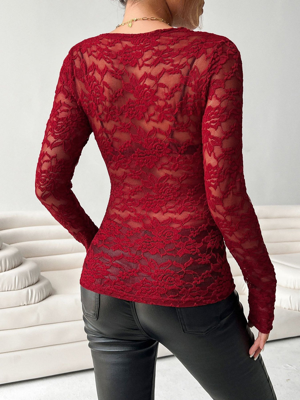 Elegantes Spitzen V-Ausschnitt Langarmtop für besondere Anlässe. 2