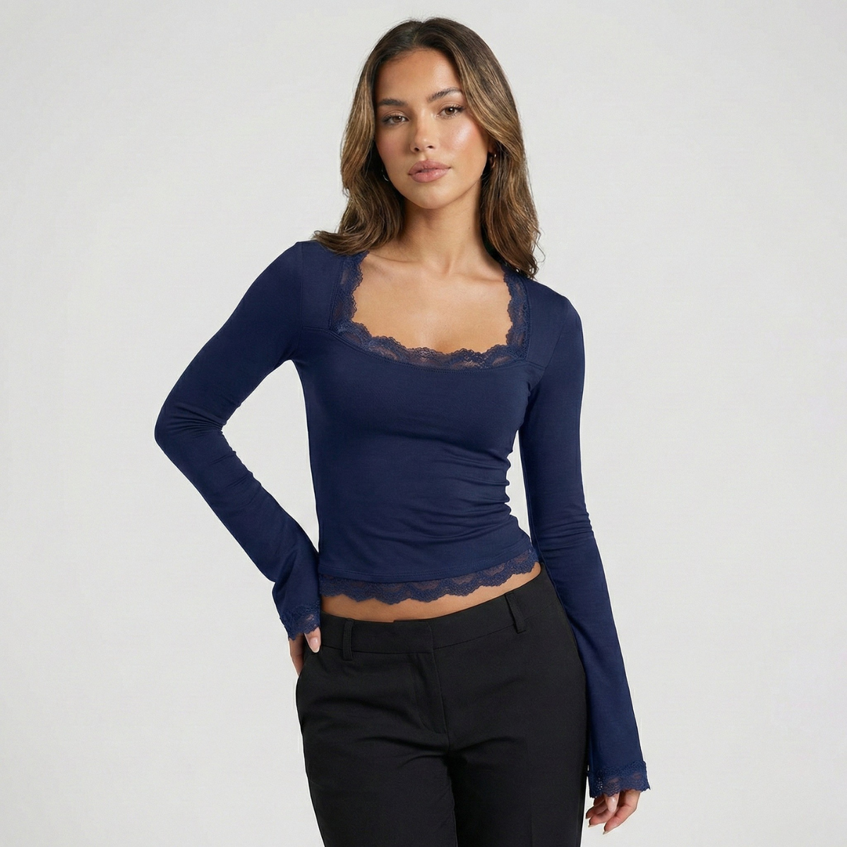 Elegantes Langarmshirt für Frauen in verschiedenen Farben. 3